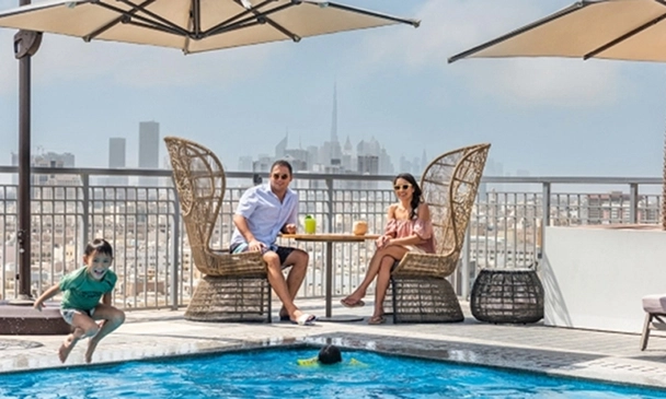 Aqua Pool Bar, Novotel Dubai Gold District