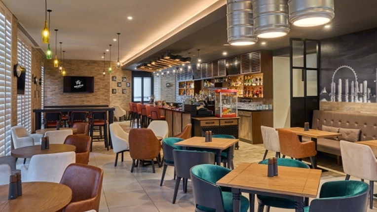 Whistle Sports Bar, ibis Styles Dubai Deira